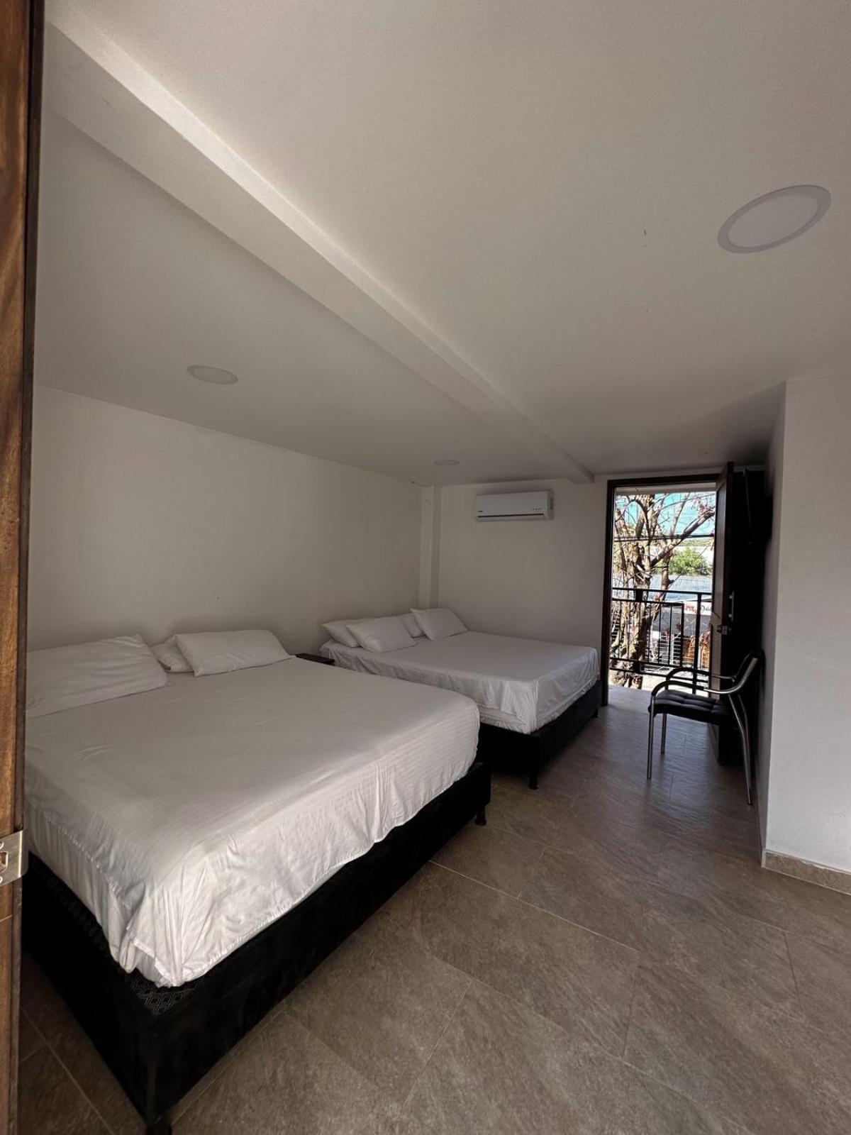 Hotel Victoria Queen Villavieja Kültér fotó