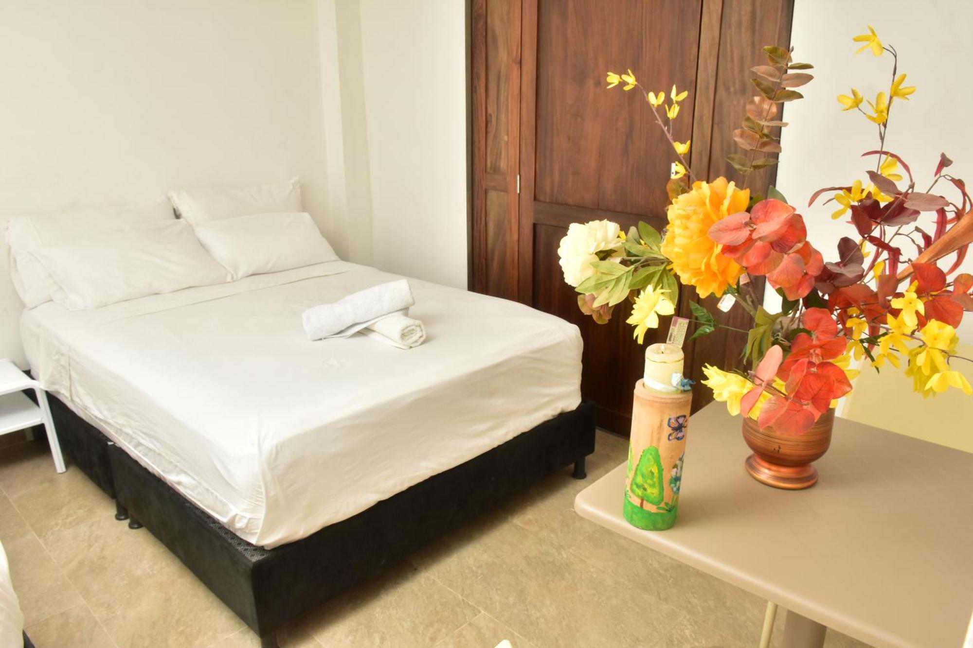 Hotel Victoria Queen Villavieja Kültér fotó